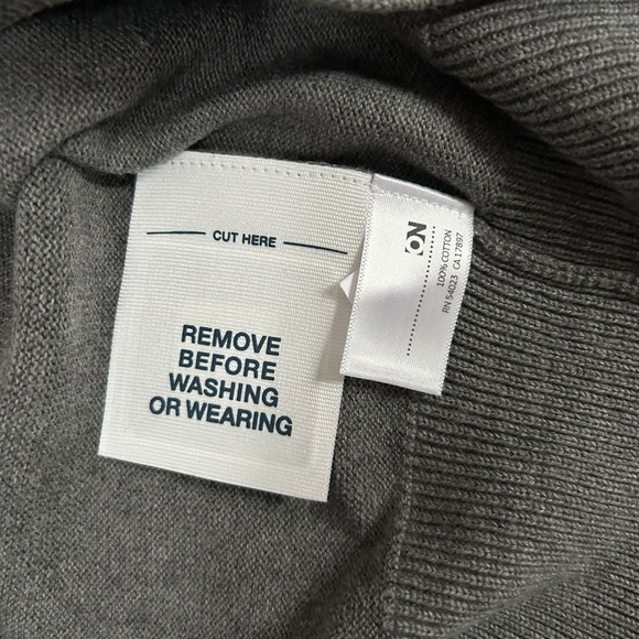 Old‎ Navy Mens XL Gray Argyle Diamond Pullover V Neck 100% Cotton Sweater - Picture 5 of 6